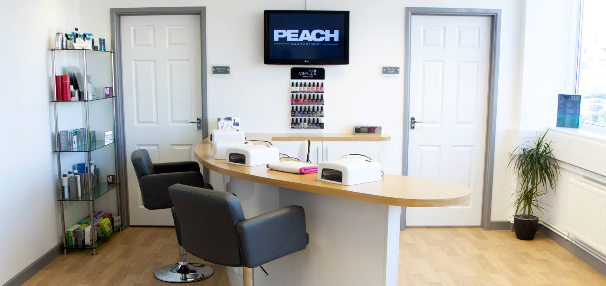 Peach Salon